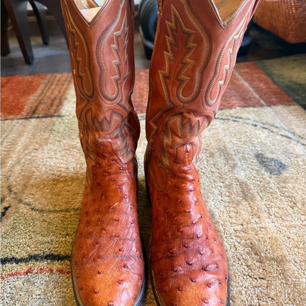 Authentic Tan Full Quill Ostrich Vintage 9.5B Rios of Mercedes Cowboy Boots